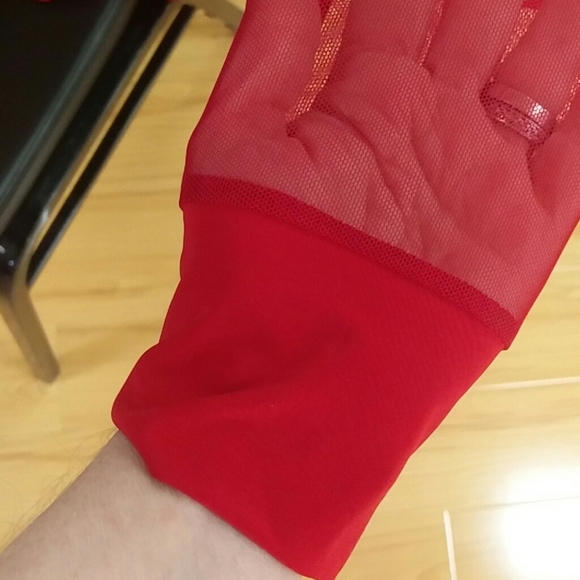 🆕 Little red dress with flounce stirt - Picture 8 of 9